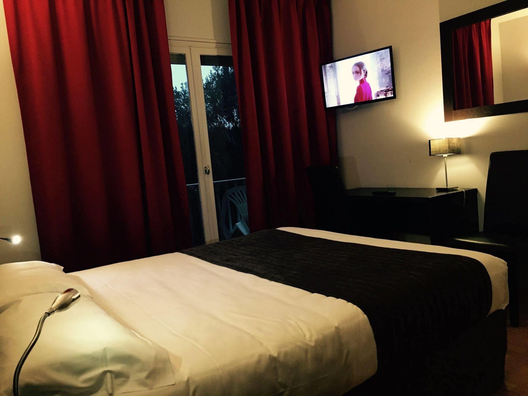Hotel & Appartements Acqua Dolce Eccica-Suarella  Ngoại thất bức ảnh