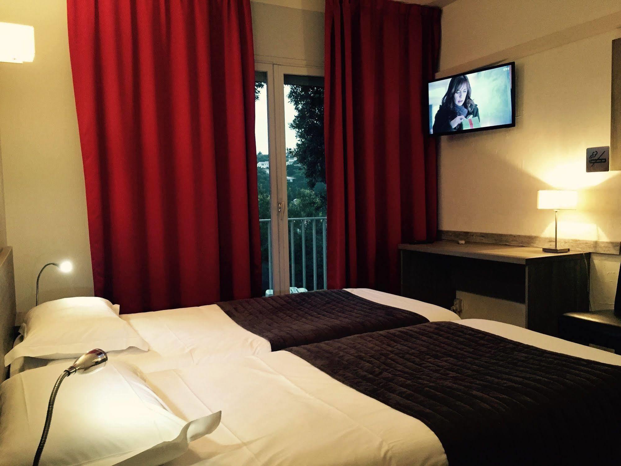 Hotel & Appartements Acqua Dolce Eccica-Suarella  Ngoại thất bức ảnh